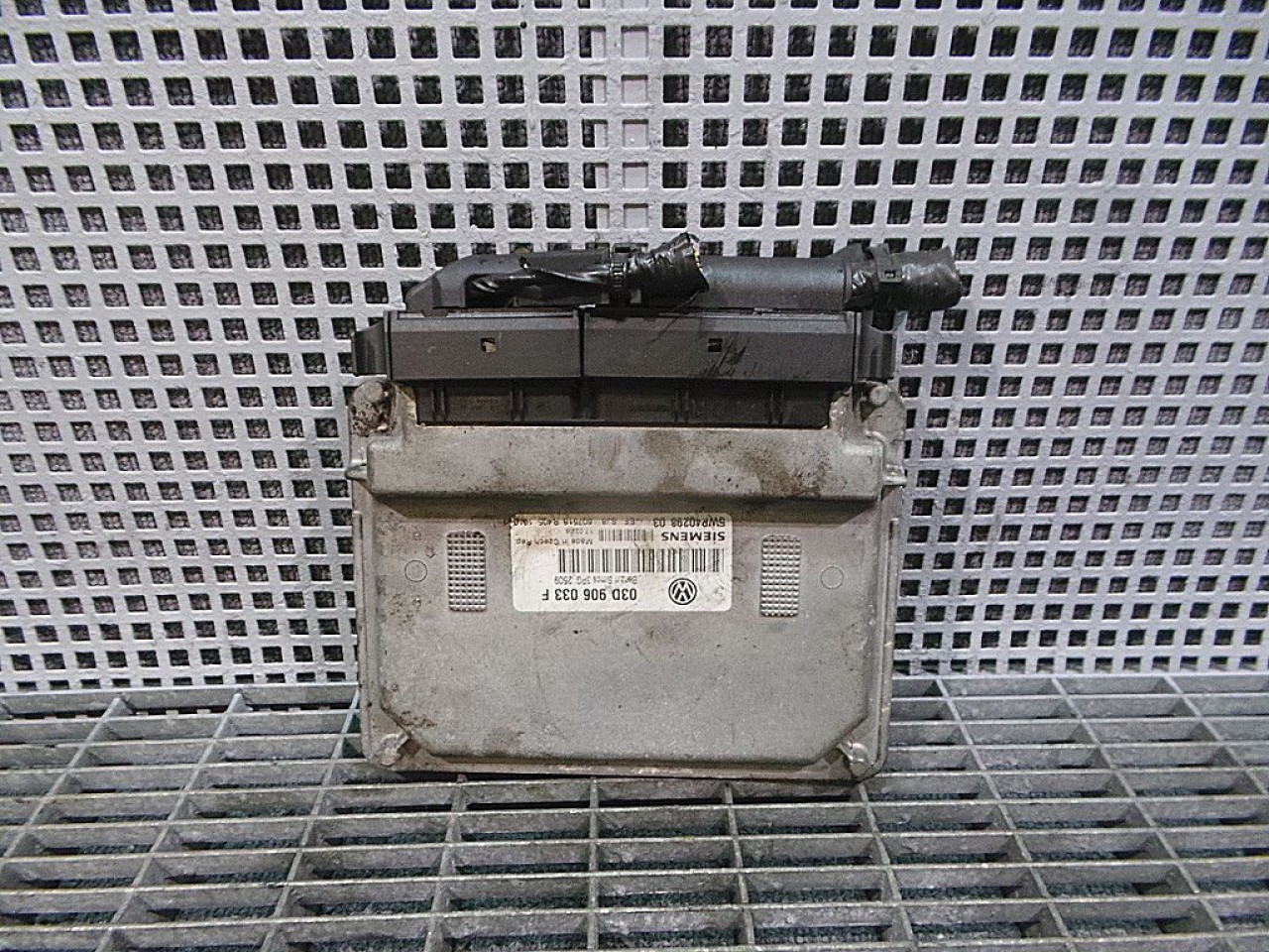 CALCULATOR MOTOR VW POLO 1.2 INJ - (2005 2009)