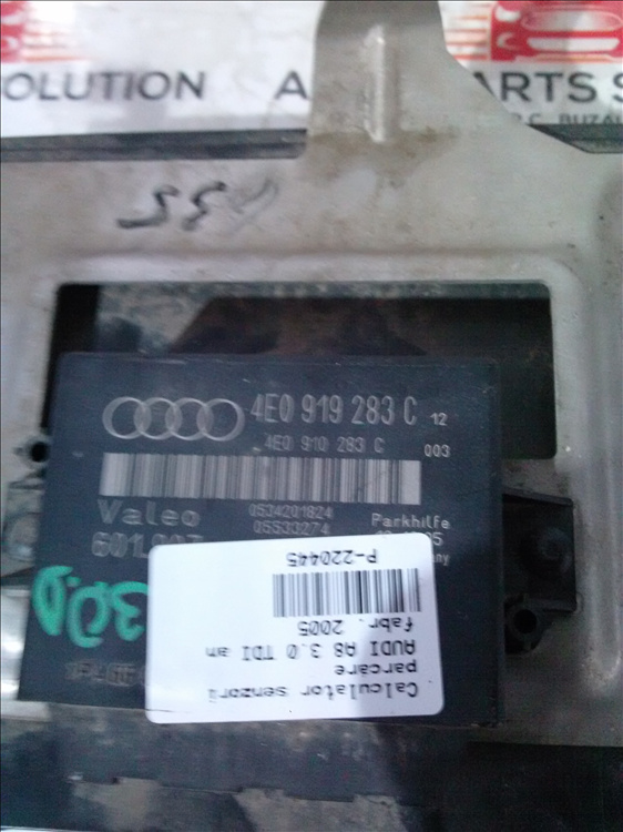 Calculator senzori parcare AUDI A8 3.0 TDI an fabr. 2005