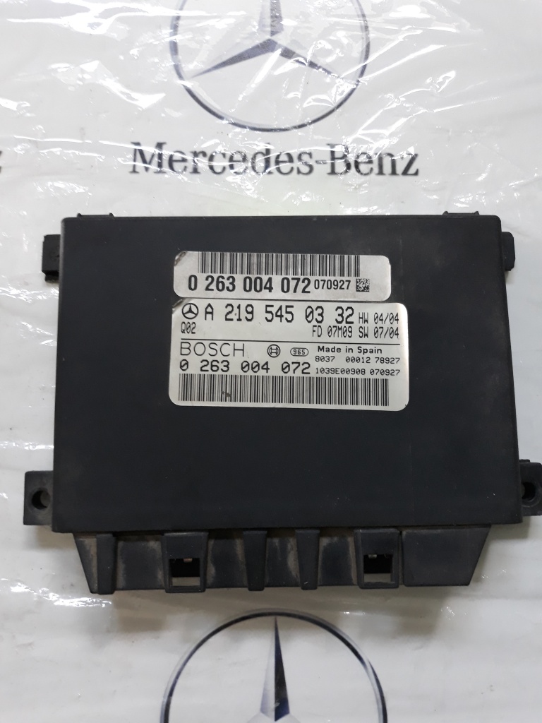 Calculator Senzori Parcare Mercedes CLS W219 COD A2195450332