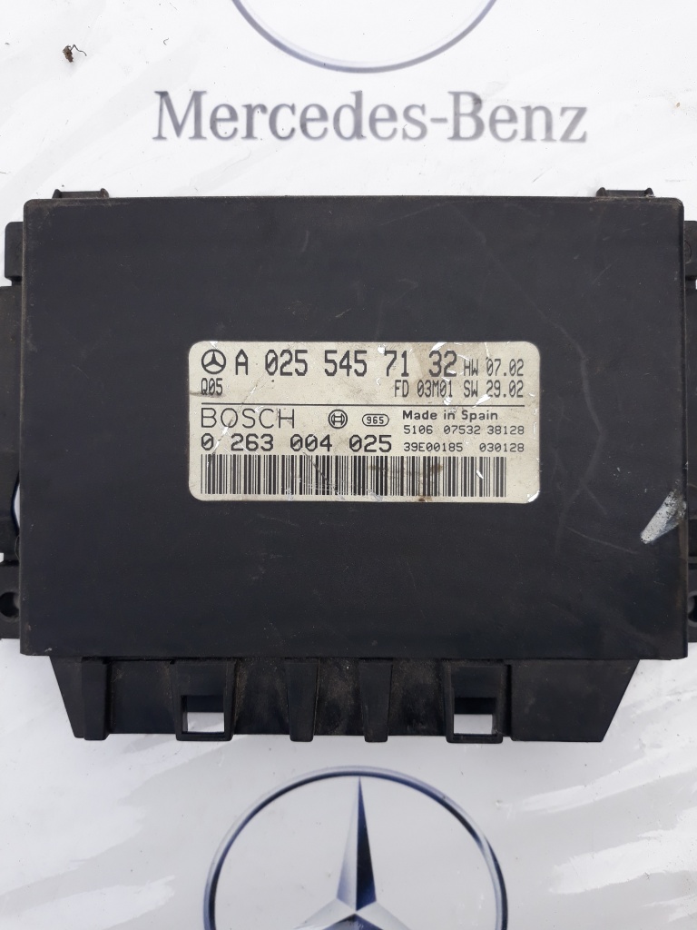Calculator Senzori Parcare Mercedes e class W211 cod A 0255457132