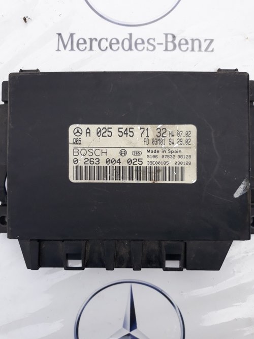 Calculator Senzori Parcare Mercedes e class W211 cod A 0255457132