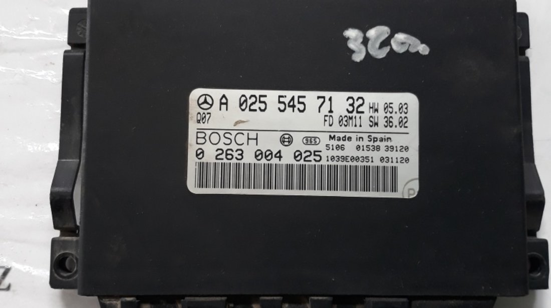 Calculator Senzori Parcare Mercedes E CLASS W211 cod A0255457132