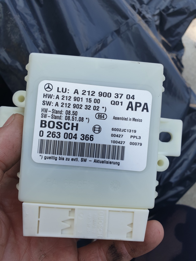 Calculator Senzori Parcare Mercedes E Class W212 2010 cod A2129003704