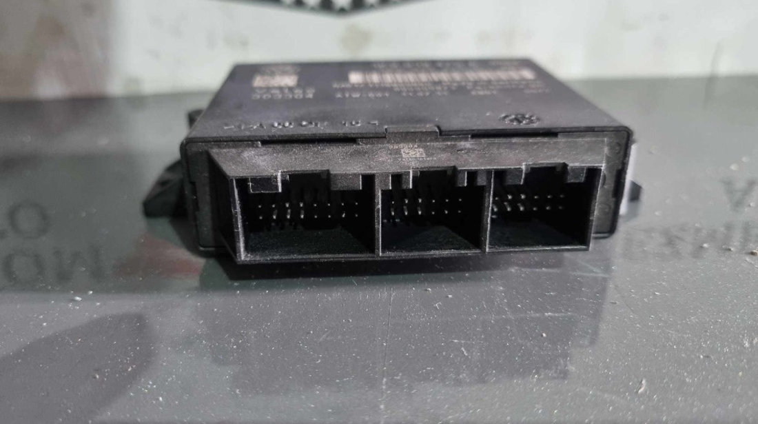 Calculator senzori parcare VW Golf 6 Variant cod 1k9919475a