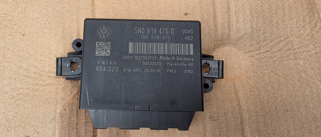 Calculator senzori parcare Vw Tiguan 5N / Touran 2010 2011 2012 2013 2014