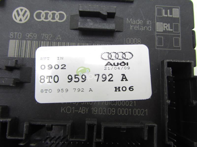 Calculator usa dreapta fata Audi A4 8k, A5 8T cod 8T0959792A