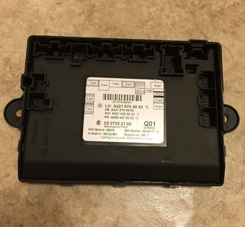 Calculator usa dreapta spate Mercedes S320 cdi w221