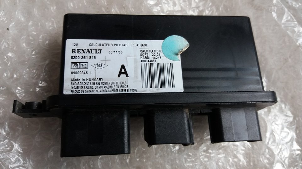 Calculator xenon renault laguna 2 2.0 dci m9r 8200261815