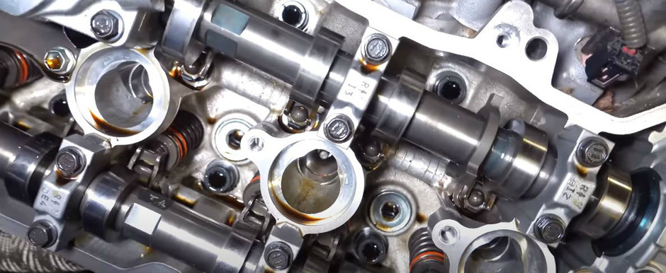 Calitate japoneza, tata! A desfacut un V8 de Lexus, cu 350.000 de km, care nu a fost deloc menajat Calitate japoneza, tata! A desfacut un V8 de Lexus, cu 350.000 de km, care nu a fost deloc menajat