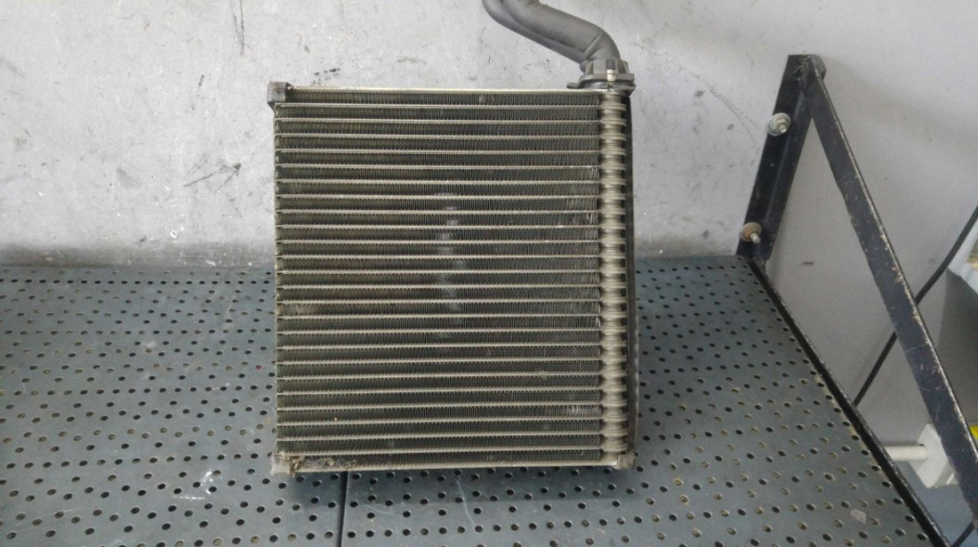 Calorifer radiator incalzire bord audi a4 b7 8e