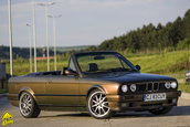 Cameleon Power: BMW E30 Cabrio by Dan