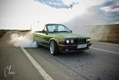 Cameleon Power: BMW E30 Cabrio by Dan