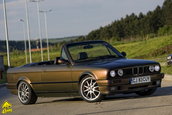 Cameleon Power: BMW E30 Cabrio by Dan