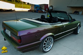 Cameleon Power: BMW E30 Cabrio by Dan