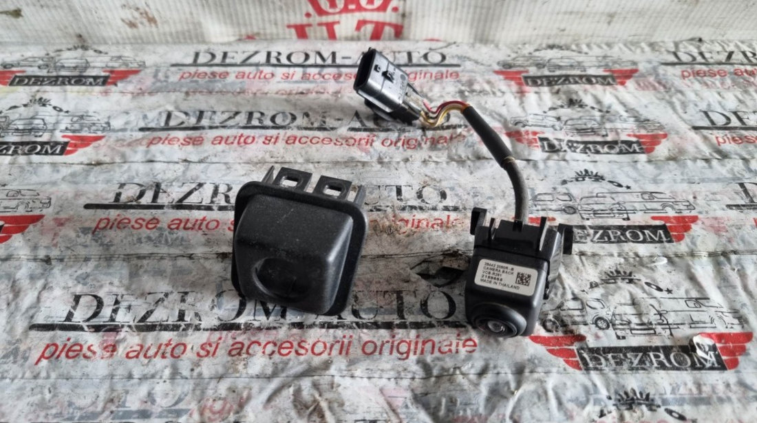 Camera marsarier originala Renault Espace V cod piesa : 284422080R / 2159665