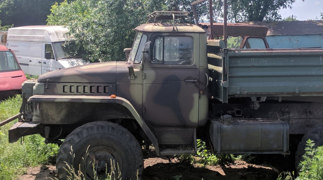 Camion Ural