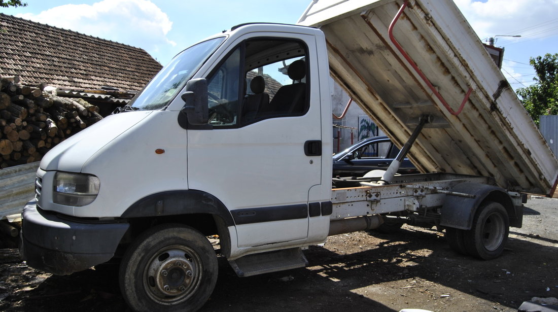 Camioneta basculanta Renault