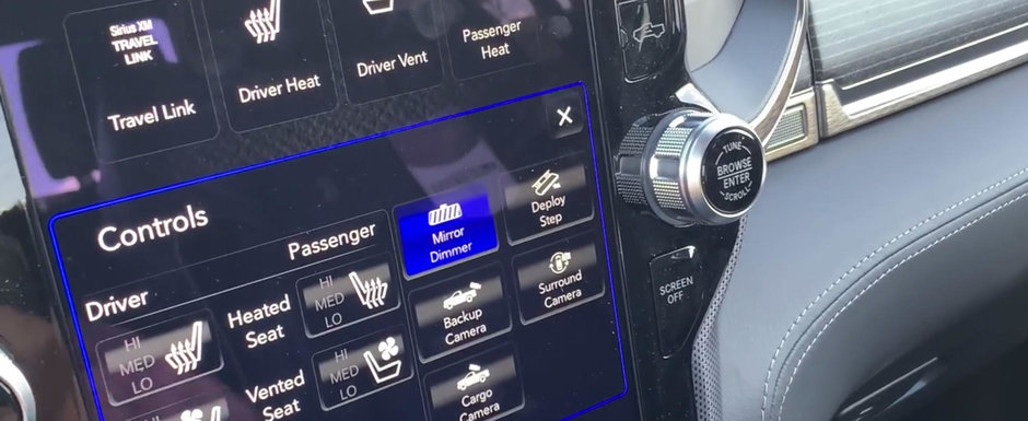 Camioneta care te face sa te simti ca intr-un S-Class. Scaunele ventilate si bordul din piele sunt standard Camioneta care te face sa te simti ca intr-un S-Class. Scaunele ventilate si bordul din piele sunt standard