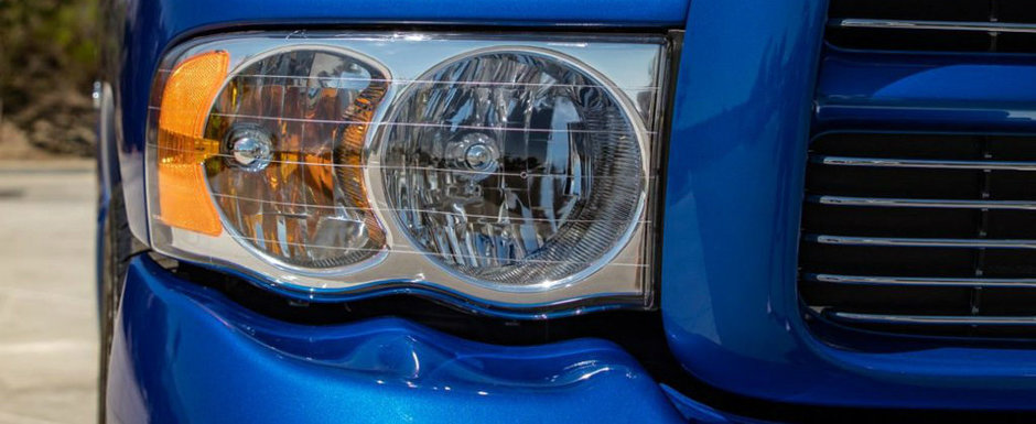 Camioneta cu motor mai mare decat orice masina de pe strada. Bate chiar si Bugatti Chiron Camioneta cu motor mai mare decat orice masina de pe strada. Bate chiar si Bugatti Chiron