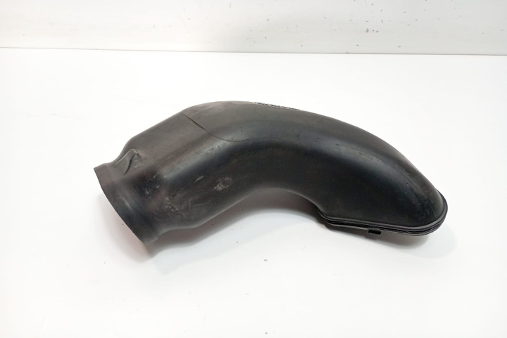 Canal tub admisie aer 13717796692 BMW Seria 5 E60/E61 [2003 - 2007]