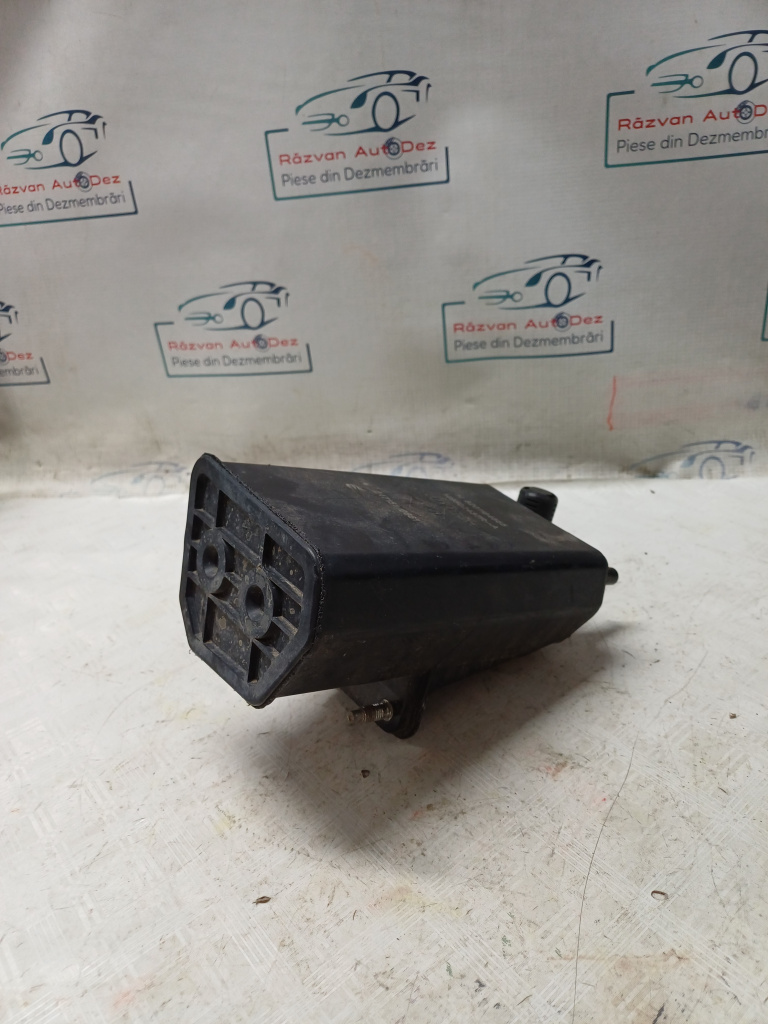 Canistra carbon Renault Clio 4 - Motorina 2016, 149502437R