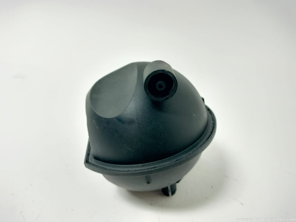 Canistra vacuum Volkswagen Golf 5 (1K) Hatchback 2005 1.9 TDI OEM 7M0129808