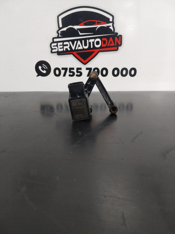 Cantar faruri xenon BMW Seria 5 (2003-2010) [E60] 2.0 Motorina 2007, 1093697
