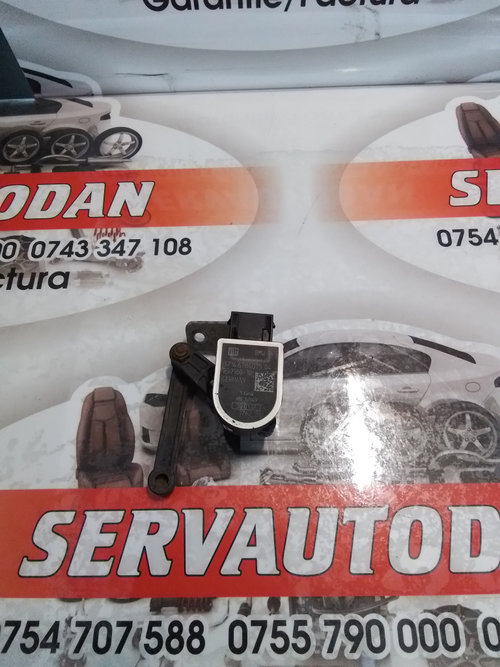 Cantar faruri xenon BMW Seria 5 (2010-2017) [F10] 2.0 Motorina 2012, 3714-6784075 04 / 6784075 04