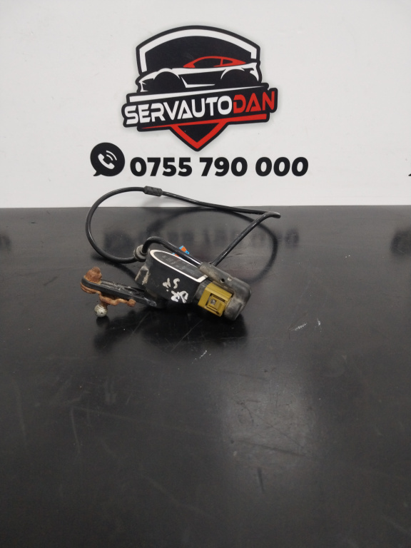 Cantar faruri xenon Mercedes-Benz E-Class (2009->) [W212] 2.2 Motorina 2014, A0045429918