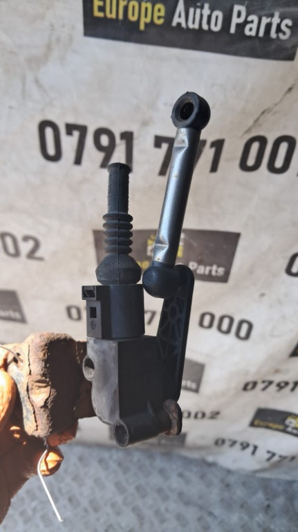 Cantar xenon VW Passat B6 2.0 TDI BMR an 2006 cod 1T0907503B