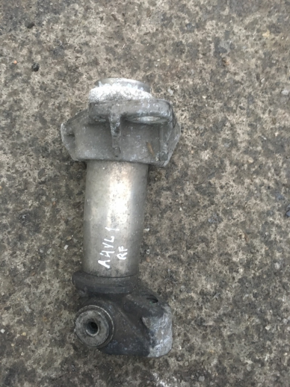 Cap lonjeron dreapta Audi A4 B6 [2000 - 2005] Sedan 1.9 TDI 5MT (130 hp) 1.9 TDI - AWX
