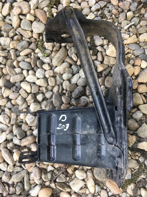 Cap lonjeron dreapta mercedes C class w203 2003