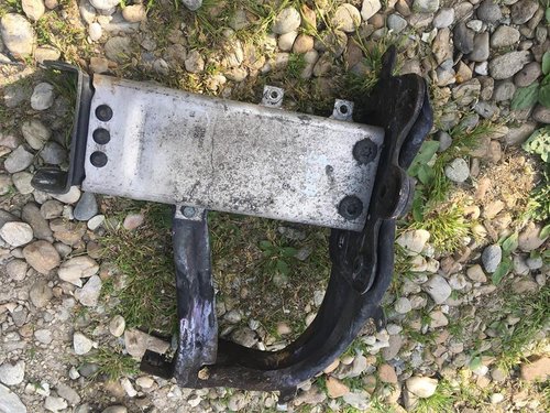 Cap lonjeron mercedes E class w211 2005