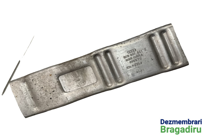 Cap lonjeron spate dreapta Cod: 8E0807332B Audi A4 B7 [2004 - 2008] Sedan 4-usi 2.0 TDI MT (140 hp) S-Line, Cod motor BLB