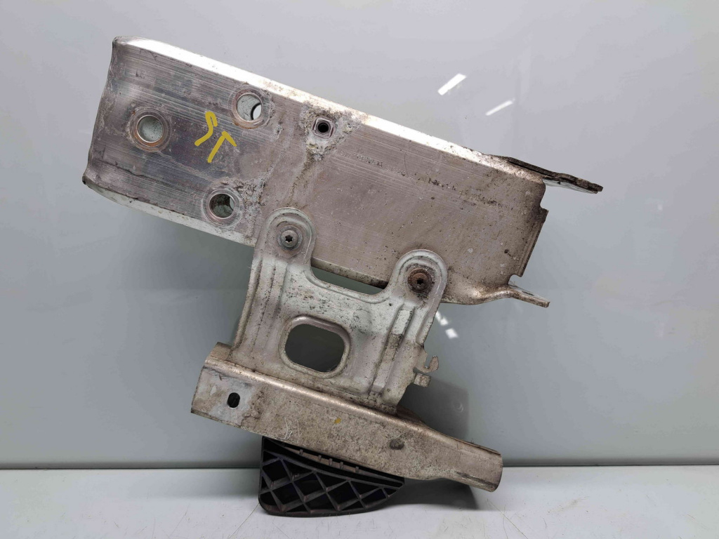 Cap lonjeron stanga Bmw 1 (F20) [Fabr 2011-2017] 51117266191