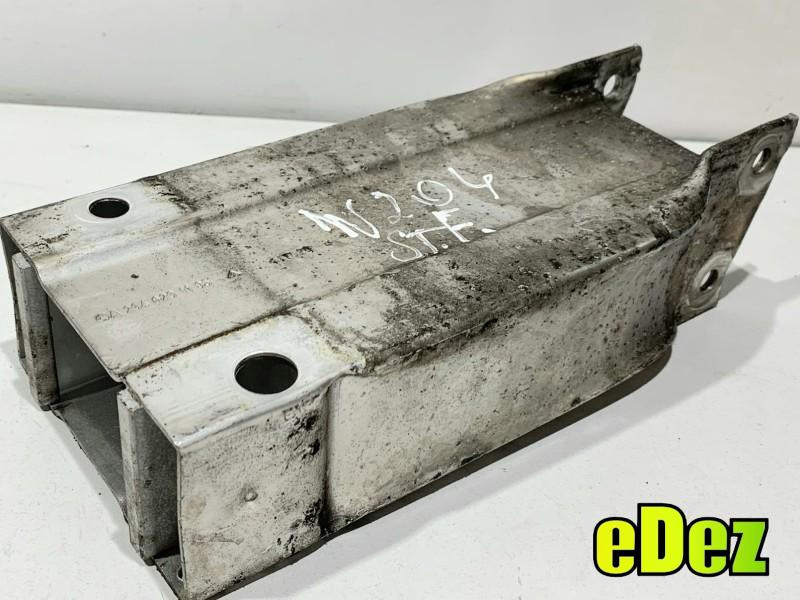 Cap lonjeron stanga fata Mercedes C-Class (2007-2010) [W204] A2046201195