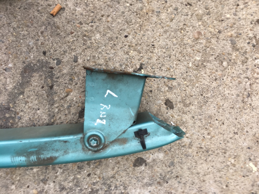 Cap lonjeron stanga Opel Corsa C [2000 - 2003] Hatchback 5-usi 1.7 DTI MT (75 hp) (F08 F68)