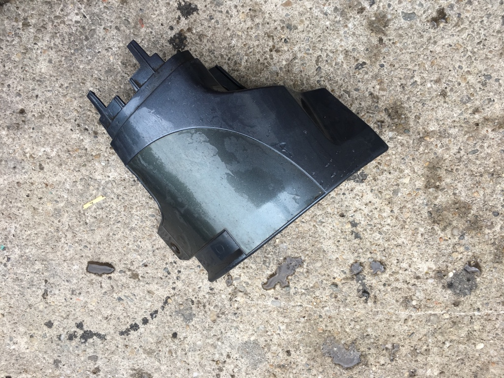 Cap prag stanga spate Audi A8 D3/4E [2002 - 2005] Sedan 4.2 tiptronic quattro (335 hp) AUDI A8 (4E_) 10.2002 - 07.2010 A8 4.2 QUATTRO 4.2 - BFM