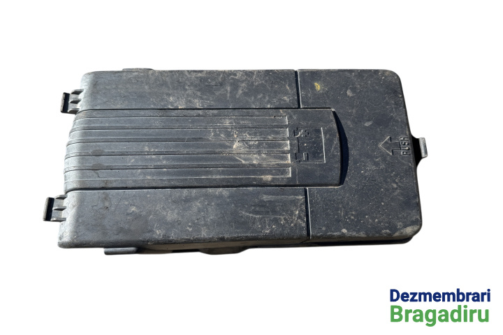 Capac acumulator / baterie Cod: 1K0915443C 1K0915443C Volkswagen VW Passat B6 [2005 - 2010] Sedan 4-usi 2.0 TDI MT (140 hp) Cod motor BKP, Cod culoare LC9X