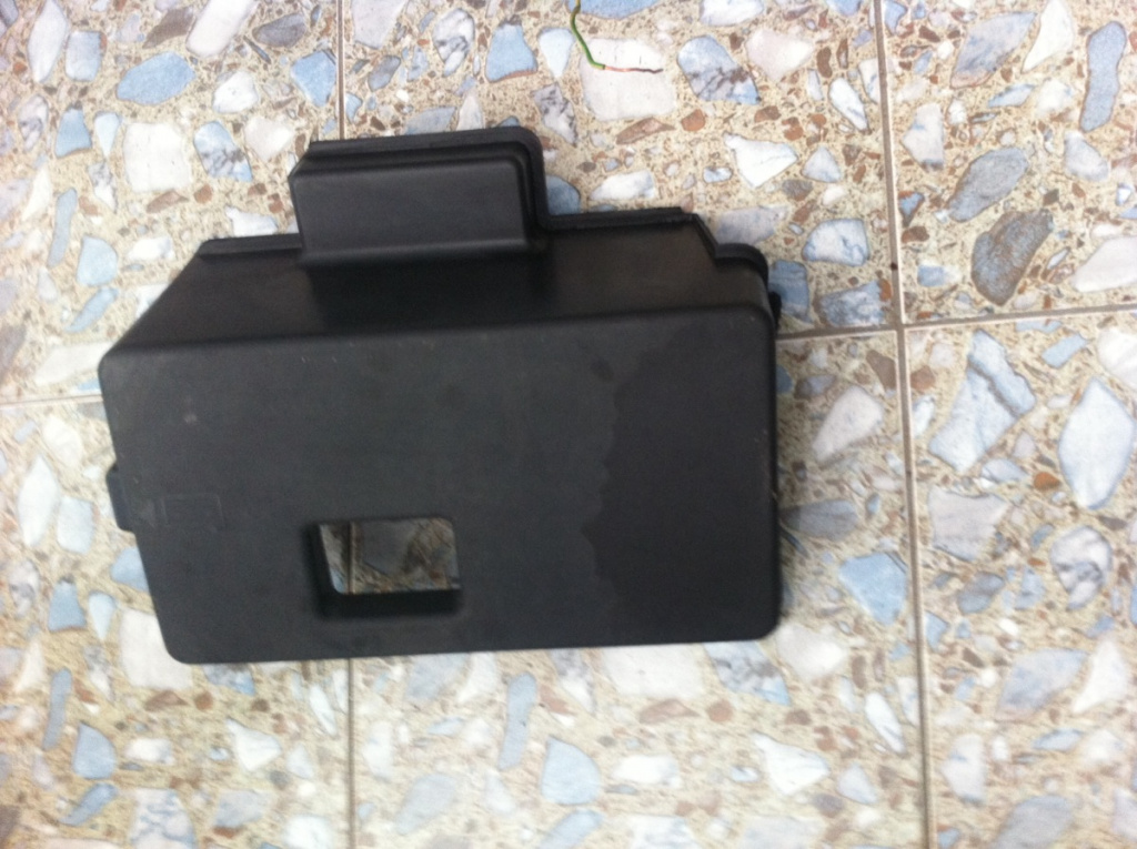 Capac acumulator Ford Focus [facelift] [2001 - 2007] Sedan 1.8 TDCi MT (115 hp) (DFW) Ghia