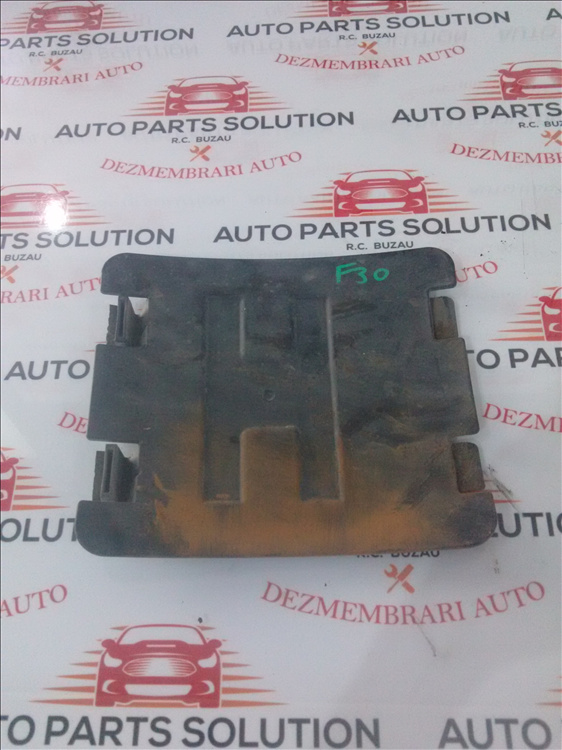 Capac aparatoare noroi stanga fata BMW F30