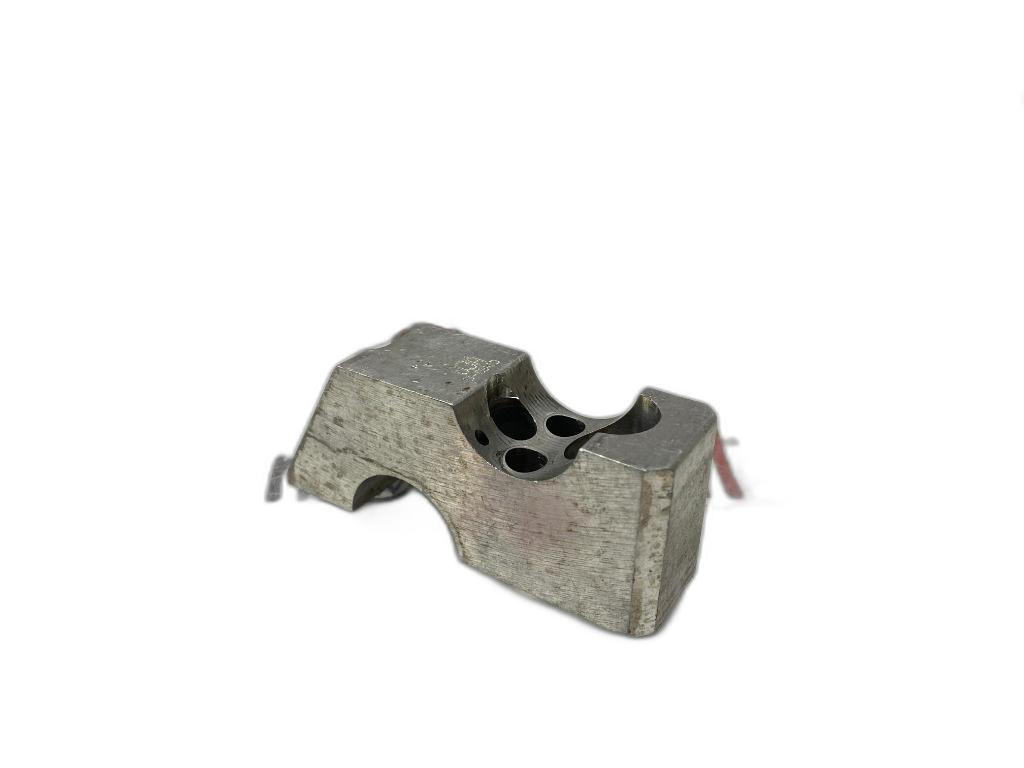 Capac ax came numarul 2 Volkswagen Golf 5 (1K) Kombi 2008 1.9 TDI OEM 038103002
