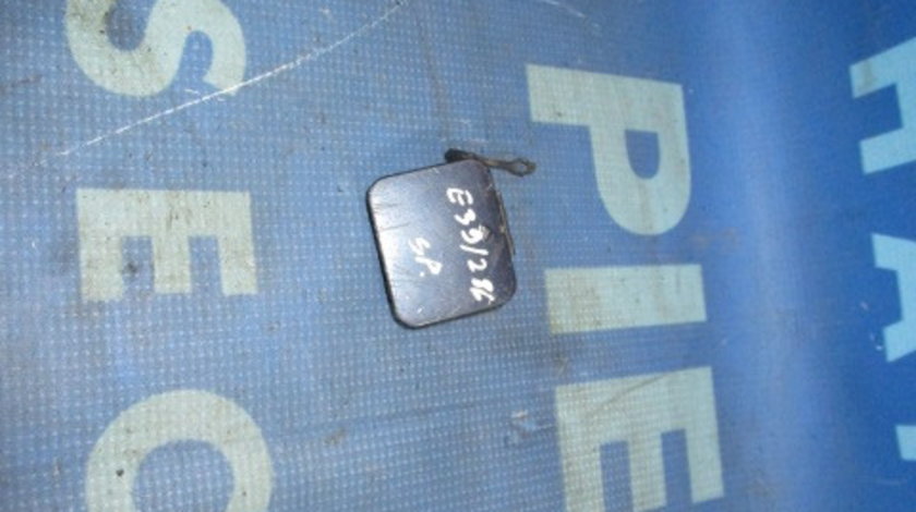 Capac bara BMW E39; 8159375 (carlig tractare spate)
