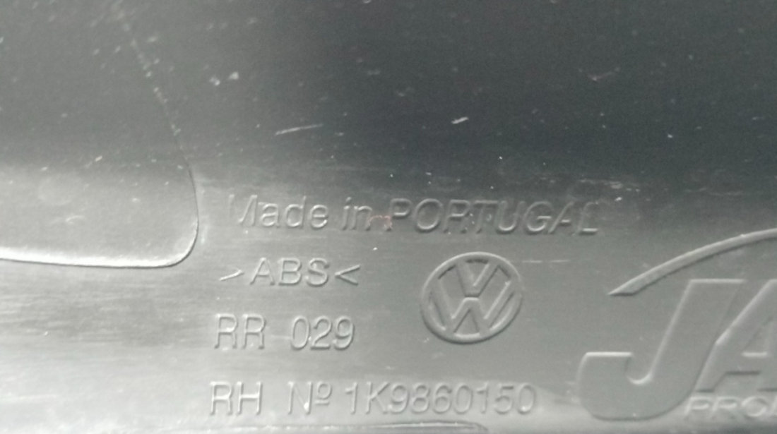 Capac bara longitudinala dreapta spate VOLKSWAGEN GOLF V Variant (1K5) [ 2007 - 2009 ] TDI (BLS, BXE) 77KW|105HP VAG OEM 1K9860150