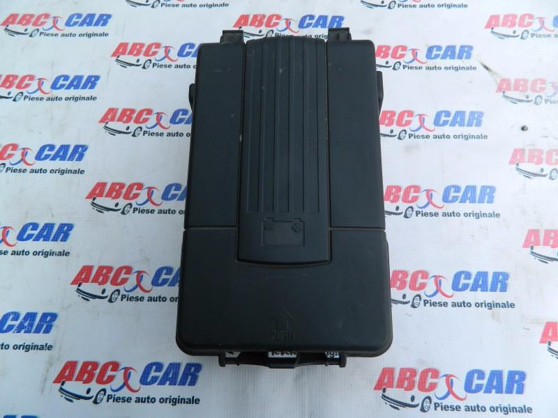Capac baterie Volkswagen Jetta 5 2005-2010 3C0915443A