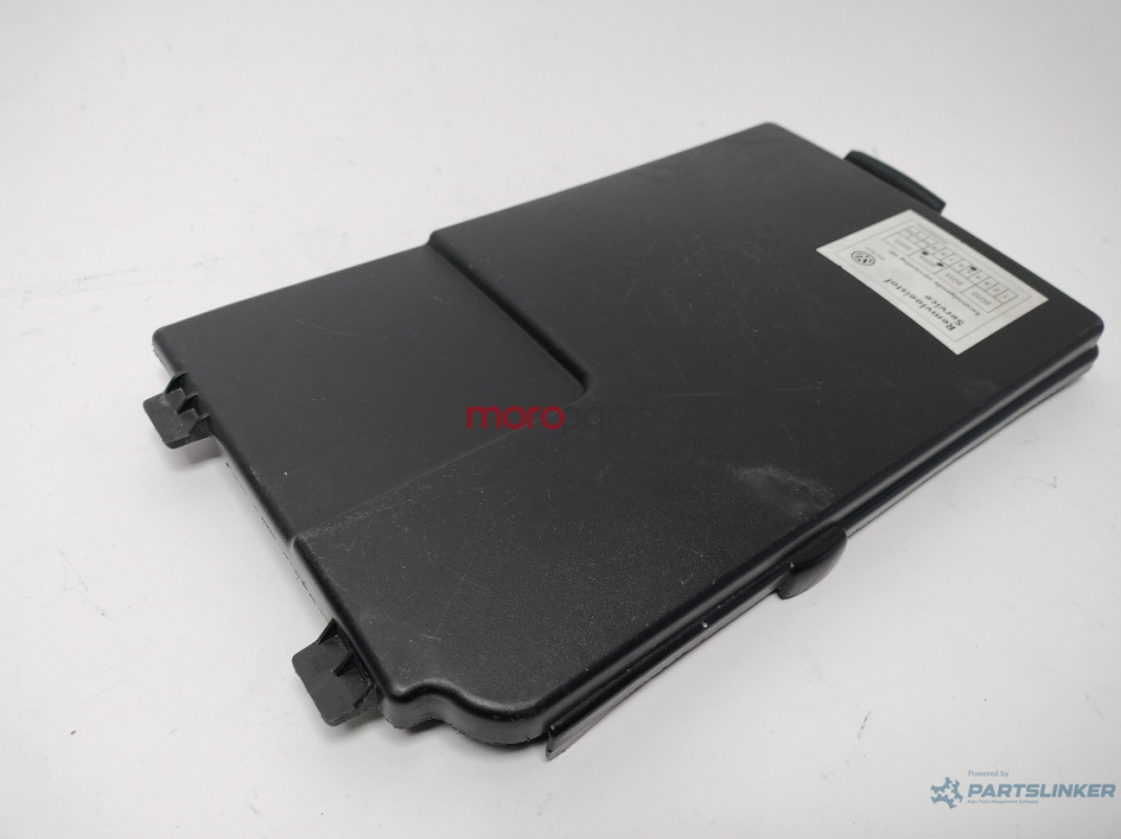 Capac carcasa baterie Seat Leon 1P hatchback 2008 argintiu LA7W OEM 1K0915443