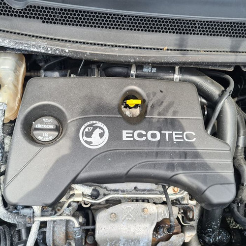 Capac carcasa motor Opel Corsa E Adam 1.0 Turbo