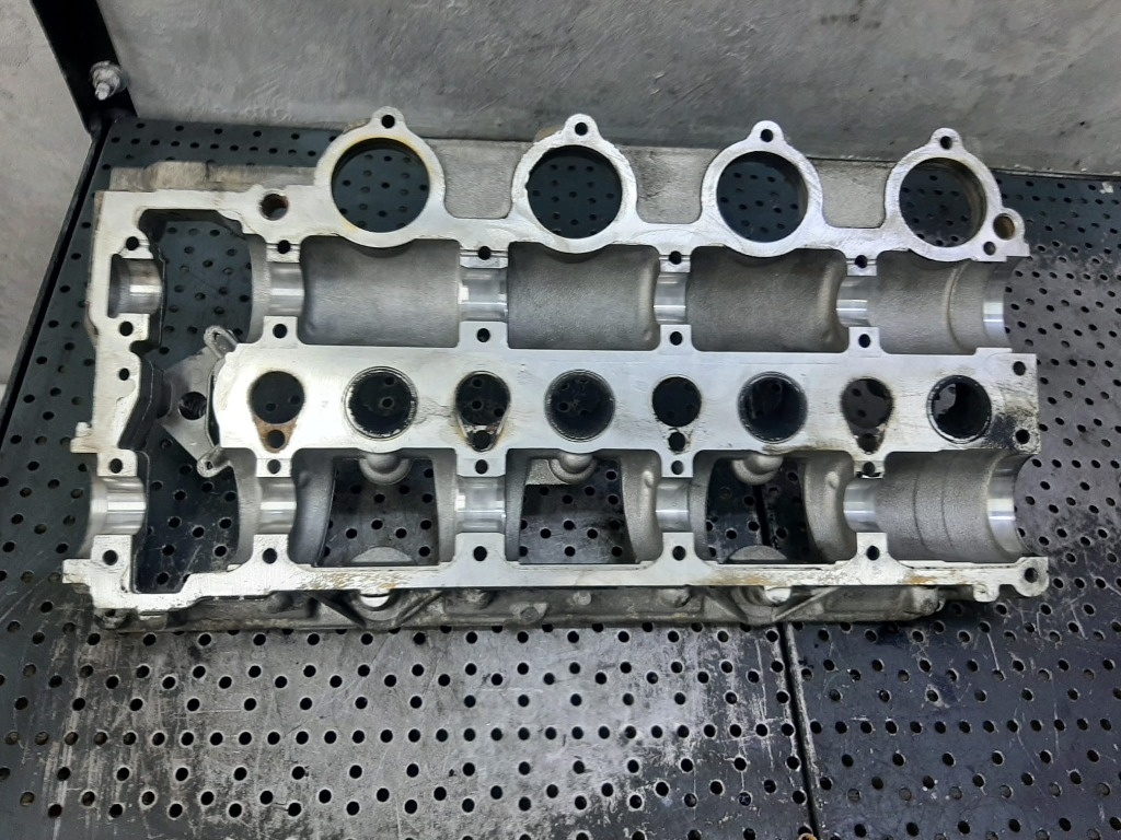 Capac chiulasa 2.0 tdci ufwa ford s-max 9682446510