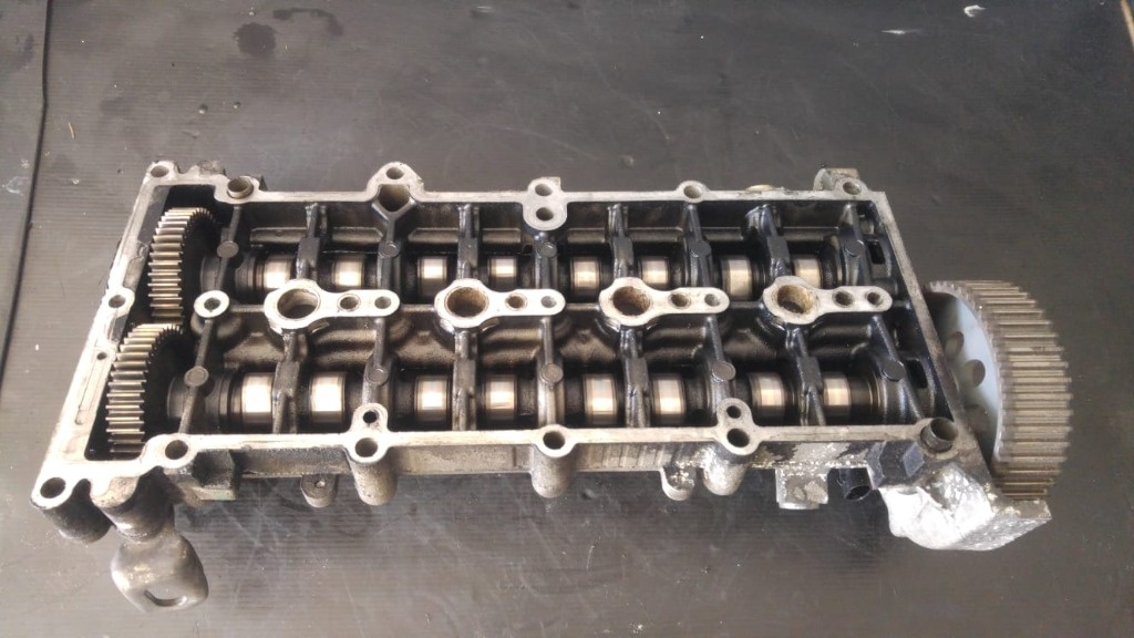 Capac chiulasa cu ax came 1.9 jtd 939a2000 150 cp alfa romeo 159
