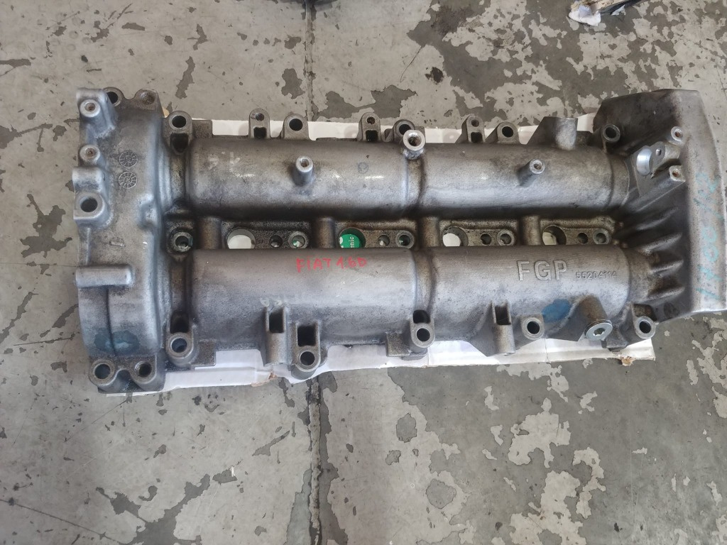Capac chiulasa cu axe 1.6 d euro 5 fiat punto 55204114